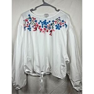 Cupio Blouse Womens XL White Bell Sleeve Floral Embroidered Cottage Dainty Beach